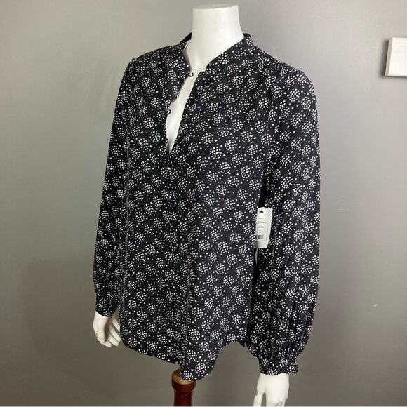 Equipment top medium NWT silk black white star ball long sleeve Cornelia button - Picture 5 of 16